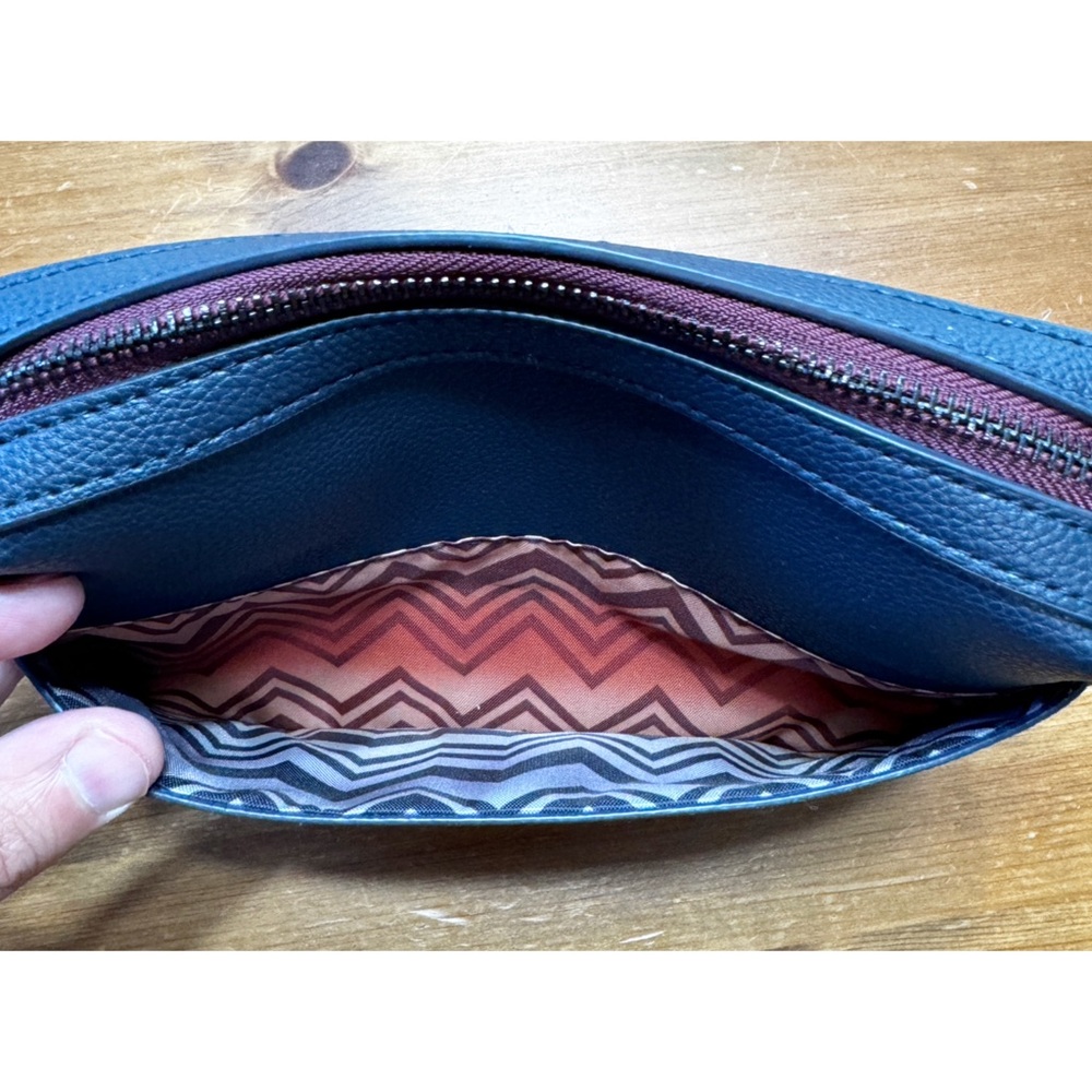 Missoni Clutch Accessory Travel Bag - Picture 4 of 8